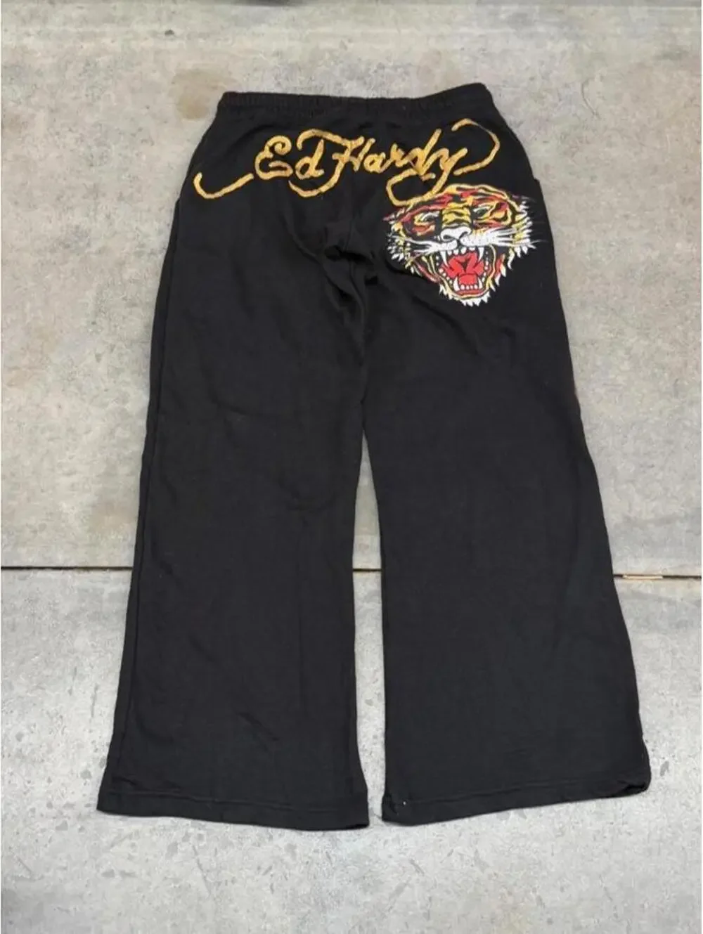 vintage ed hardy relaxed baggy flared leg black sweatpants size medium HAS STAIN